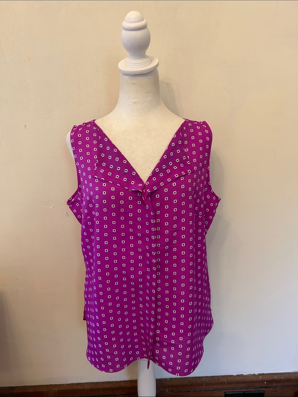 Worthington Women’s Purple Sleeveless V-Neck Blouse size PL EUC